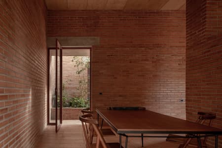 Pirules House