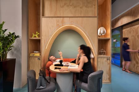 The Working Capitol on Robinson