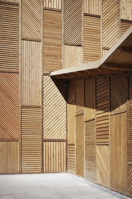 Restructuring and Extension of the Académie Fratellini in Saint-Denis