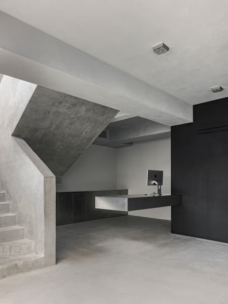 LMOOD flagship store SEOUL