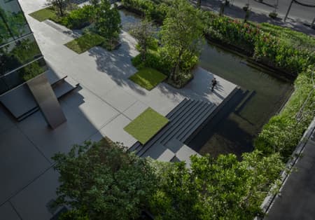 AIA East Gateway