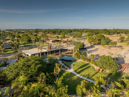 Lakeside Farms Coqueiros Beach