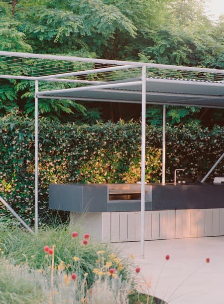 Quadro Headquarters