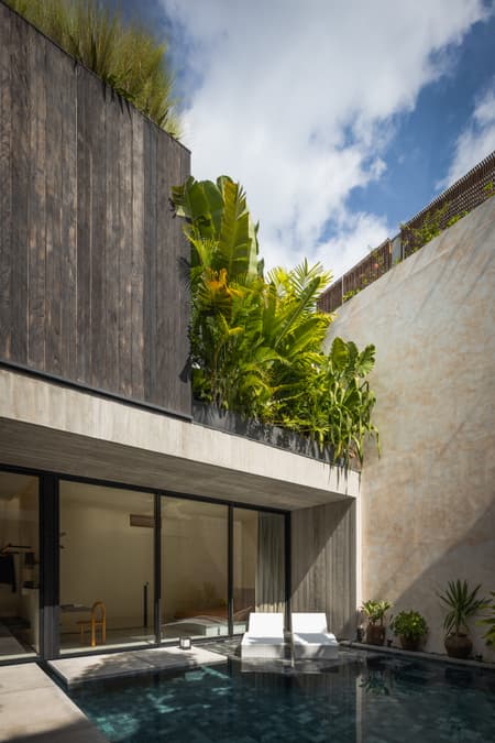 321 Villa