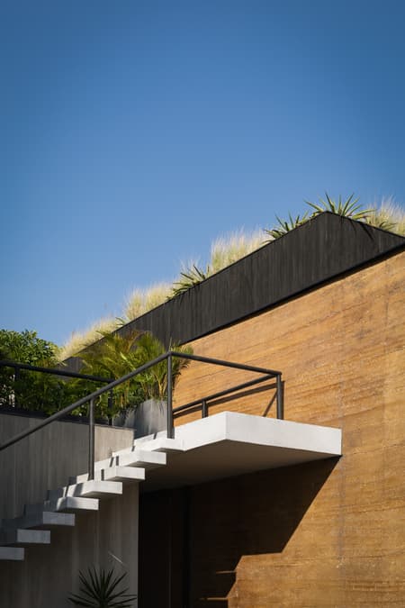 321 Villa