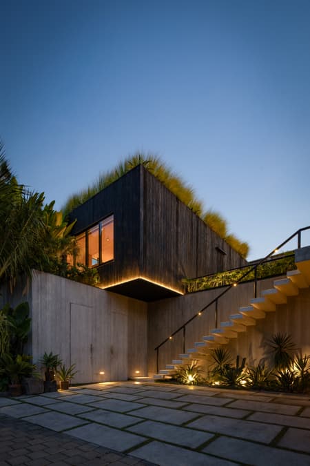 321 Villa