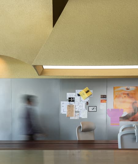 Billboards R&D Lab - A take on contemporary minimalism