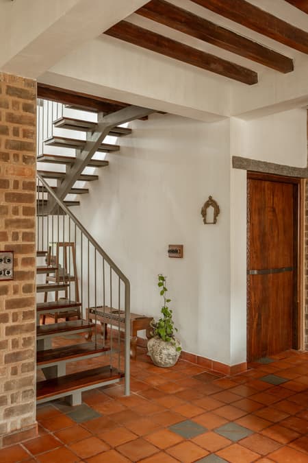 Adorn House