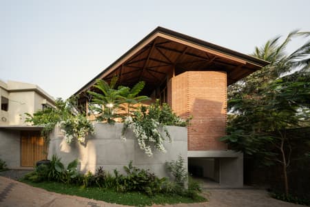Ananda House