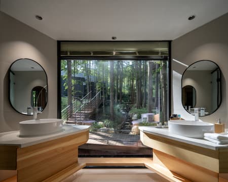 Dongmingshan Senyu Hotel