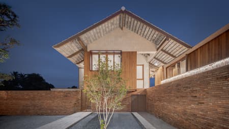 Baan SudSaenSuk