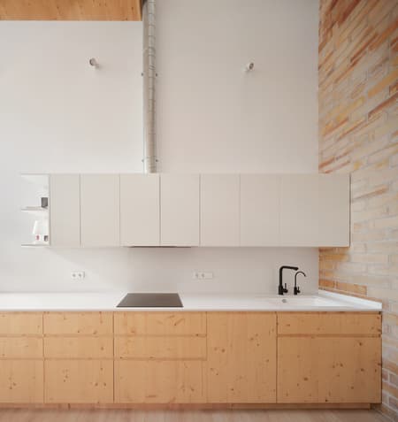 115ARI Single-Family Home Between Party Walls in Sabadell