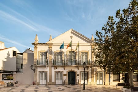 Montijo Municipal Gallery's Garden