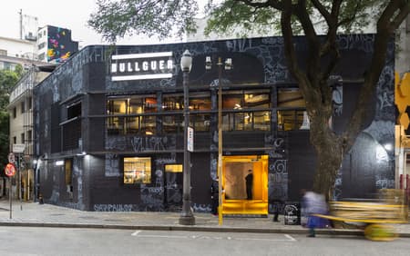 Bullguer Center 
