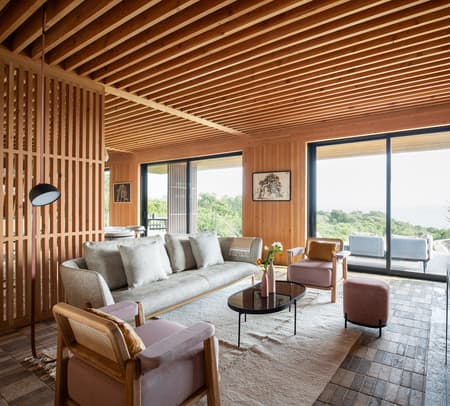 Mohegan Trail Residence 
