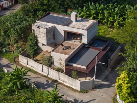 The Terrace House