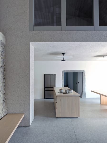 The Avber House