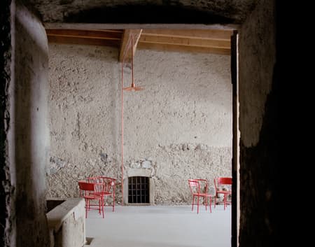 THE OLD WINE PRESS