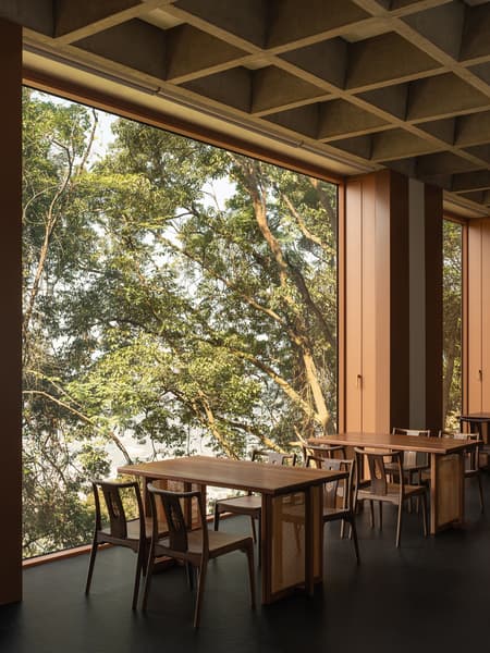 Qing Shui Meditation Retreat Center