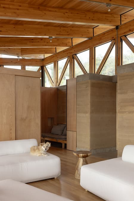 House of the Rolling Rooms