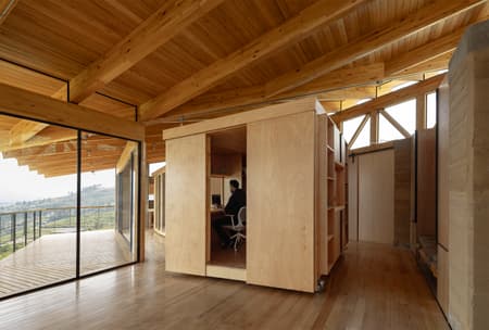 House of the Rolling Rooms