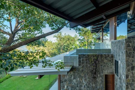 Lateral Verandah House