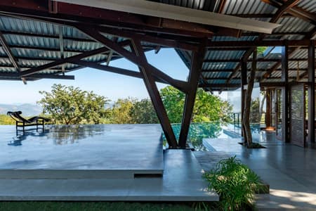 Lateral Verandah House