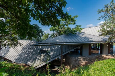 Lateral Verandah House