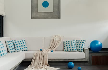 Voids in Thread: A Close-Knit Home