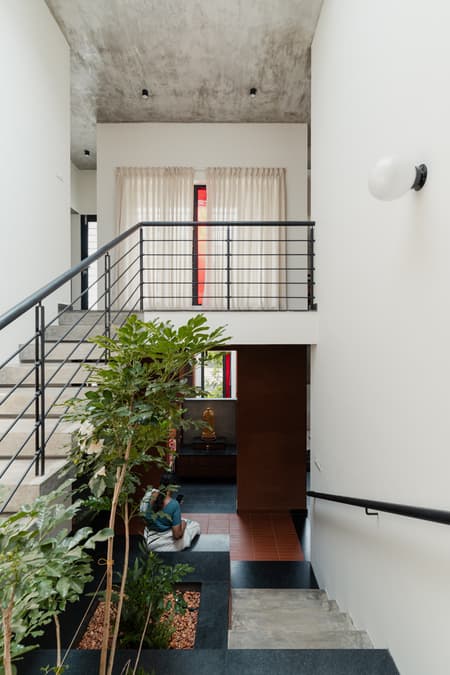 Voids in Thread: A Close-Knit Home