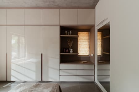 Voids in Thread: A Close-Knit Home