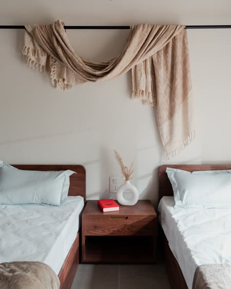 Voids in Thread: A Close-Knit Home