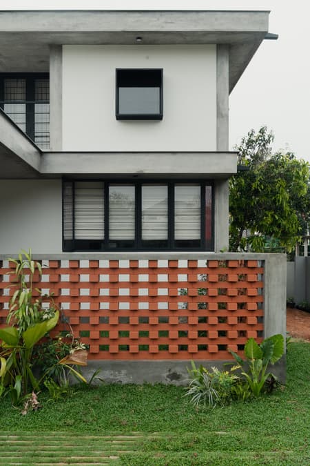 Voids in Thread: A Close-Knit Home