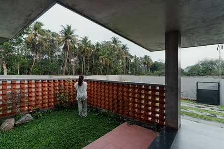 Voids in Thread: A Close-Knit Home