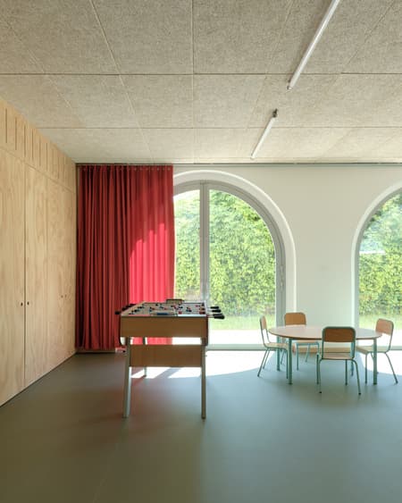 VAULX MILIEU