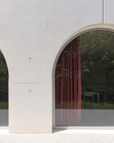 VAULX MILIEU