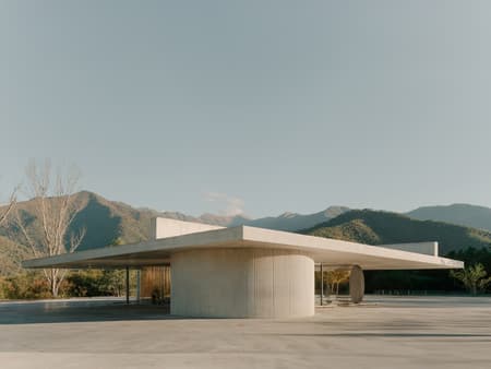 Reception Pavilion - Georgia