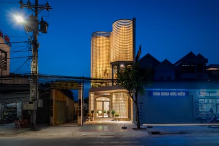 Crystal Pavilion House
