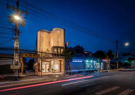 Crystal Pavilion House