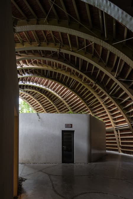 Guột Garden Club House