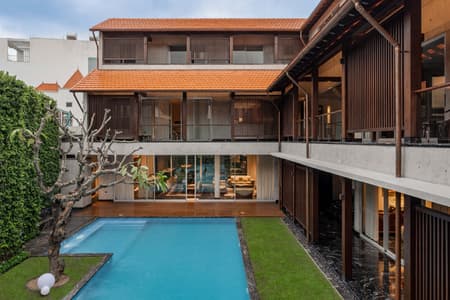 Five Courtyard House
