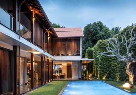 Five Courtyard House