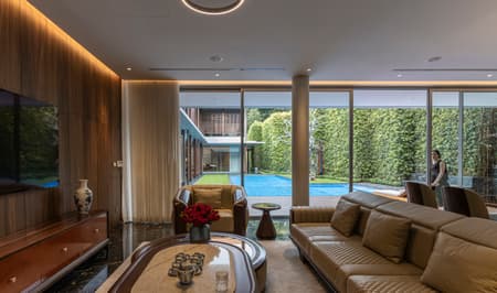 Five Courtyard House