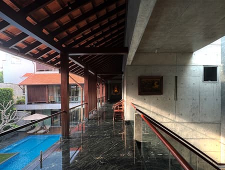 Five Courtyard House