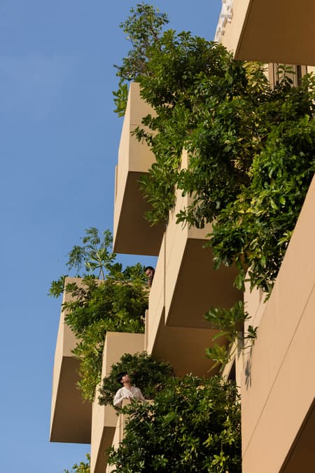 The Flying Block