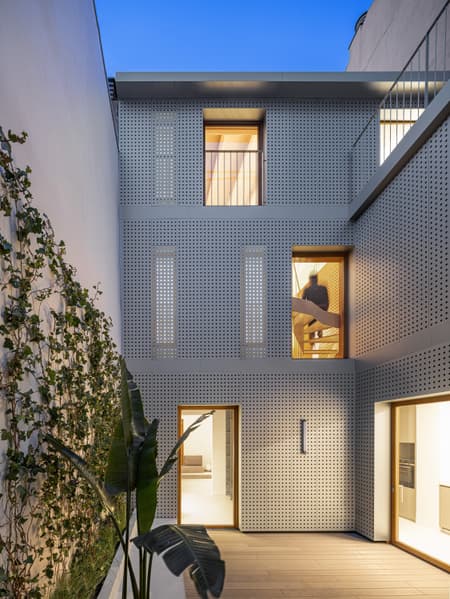 Castelar House