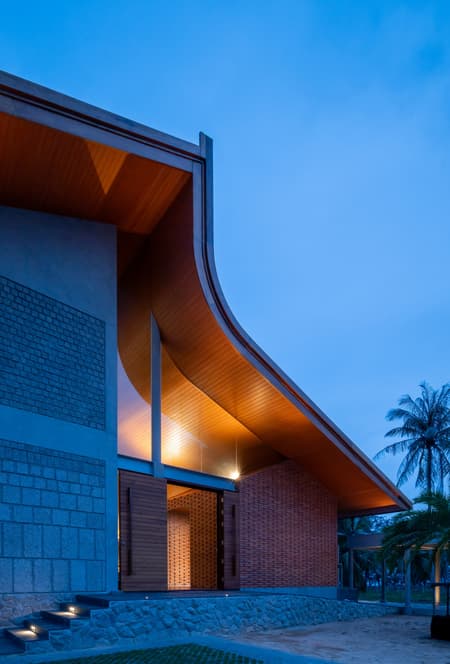 Mon Kluen House