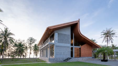 Mon Kluen House