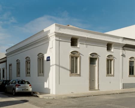  cut(outs) – ceiling, walls and pillar