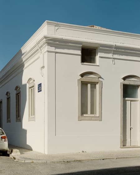  cut(outs) – ceiling, walls and pillar